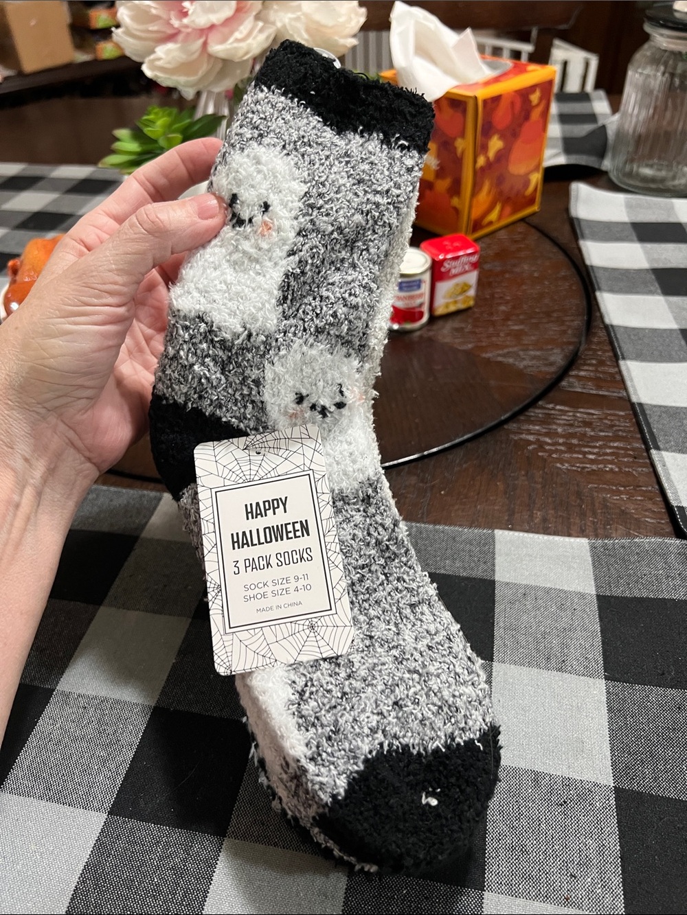 New Happy Halloween Plush Ghost Socks - Black & White